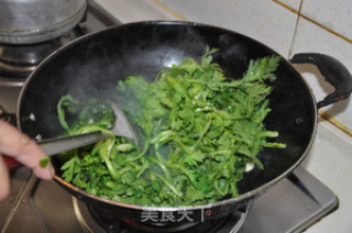 蒜蓉茼蒿的做法步骤：2