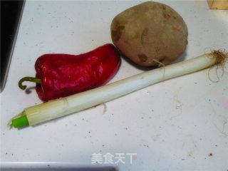 葱香土豆丝的做法步骤：2