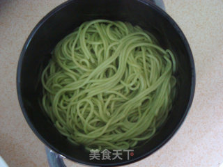 冬日早餐：翡翠伊面的做法步骤：2