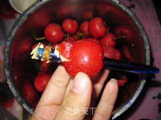 桂花炒红果的做法步骤：2