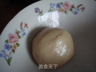 广式五仁月饼的做法步骤：2