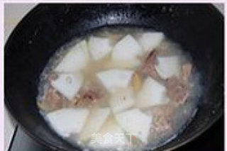 薏仁冬瓜排骨汤的做法步骤：2