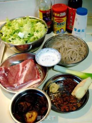 东北大锅菜“猪肉炖粉条”的做法步骤：2