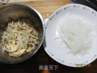 素炒金针菇的做法步骤：3