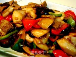私家菜“蚝油焖双菇肉片”的做法步骤：2