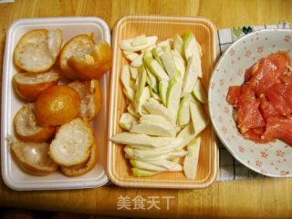 茭白煨面筋的做法步骤：2