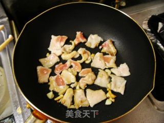 茭白煨面筋的做法步骤：2