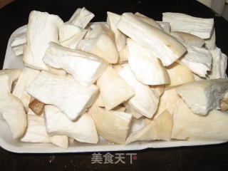 蚝油双菇的做法步骤：2