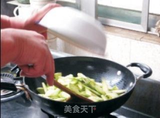 素炒西葫芦的做法步骤：4