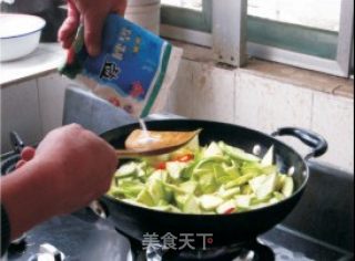 素炒西葫芦的做法步骤：4