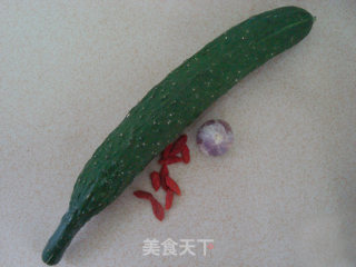 美白明目的枸杞黄瓜的做法步骤：3