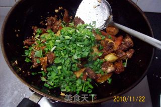 秋冬绿盾：干锅之香草蒜香乳鸽的做法步骤：9