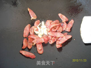 腊肠杏鲍菇的做法步骤：2