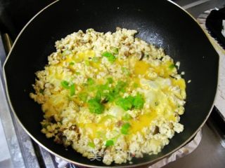 鸡刨豆腐的做法步骤：2