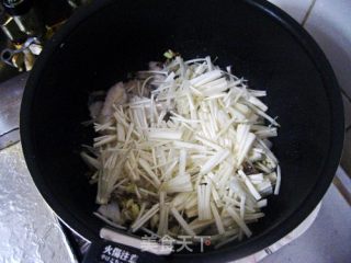 鱼骨大酱汤的做法步骤：2