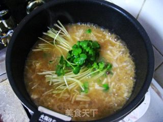 鱼骨大酱汤的做法步骤：2
