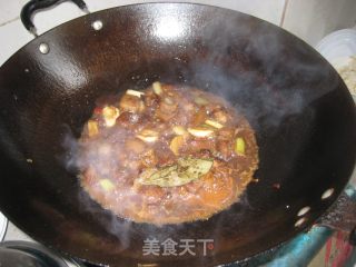 家庭版少油红烧肉的做法步骤：2