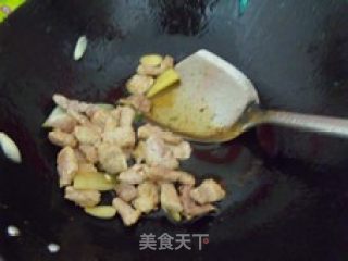肉片炒佛手瓜的做法步骤：2
