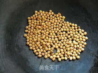 黄豆炒薯粉的做法步骤：2