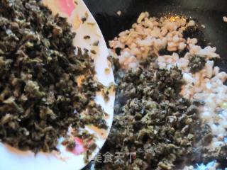 酥香芽菜饼的做法步骤：2