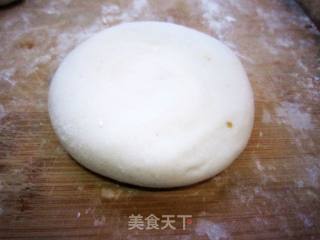 酥香芽菜饼的做法步骤：2