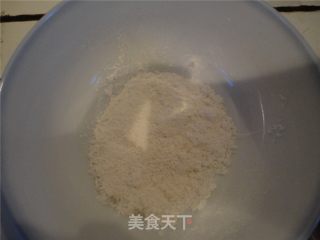 玉米面糖三角的做法步骤：2