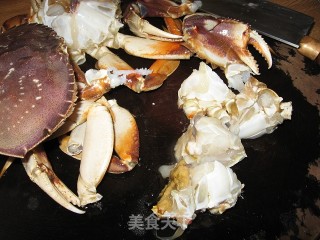 姜葱大肉蟹的做法步骤：2