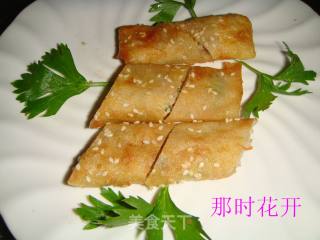 芝麻肉末卷的做法步骤：2