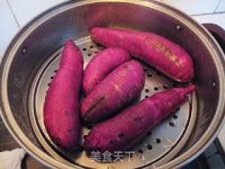 鸡蛋紫薯饼的做法步骤：2