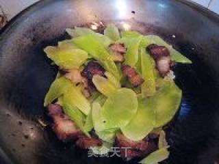 莴笋回锅肉的做法步骤：2