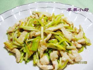 韭黄鸡丝的做法步骤：2