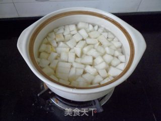 雪梨胖大海糖水的做法步骤：3