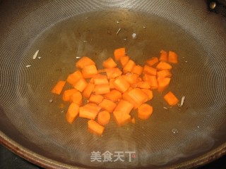 意大利瓜炒蘑菇的做法步骤：2
