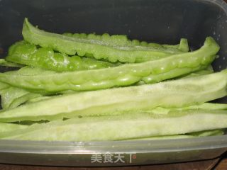 味噌腌苦瓜的做法步骤：2