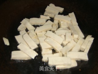 香芹白干的做法步骤：2