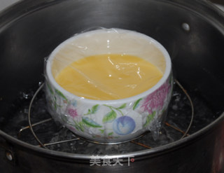 八个月宝宝的鸡蛋羹的做法步骤：2