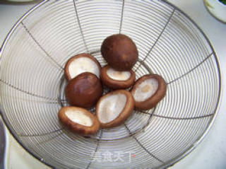 香菇酿肉的做法步骤：2