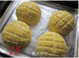香酥菠萝包的做法步骤：3