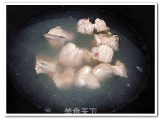 花生木瓜排骨汤的做法步骤：2