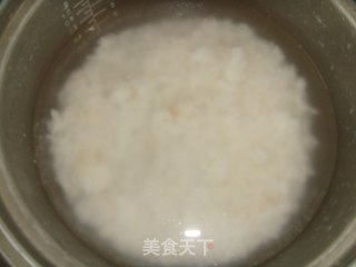 桂圆红枣稀饭的做法步骤：2