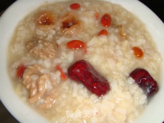 桂圆红枣稀饭的做法步骤：2