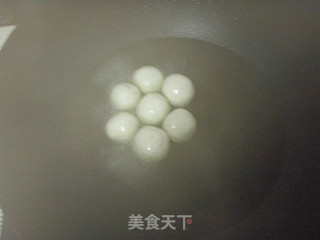 酒酿清香圆子的做法步骤：2