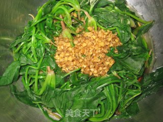 姜汁菠菜的做法步骤：2