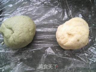 双色圈饼的做法步骤：2