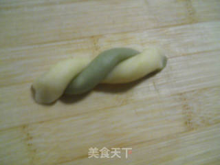 双色圈饼的做法步骤：2