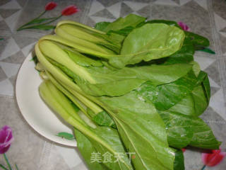 油菜平菇的做法步骤：2