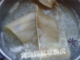 白果美肤汤的做法步骤：3