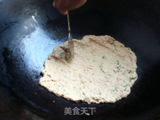 山药沓沓（香煎莜面土豆饼）的做法步骤：2