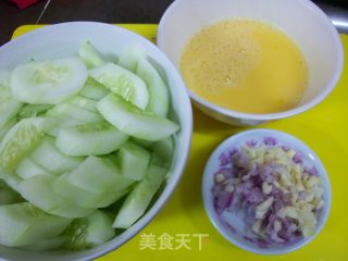 蛋花黄瓜的做法步骤：3