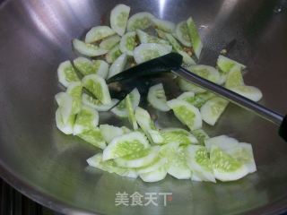 蛋花黄瓜的做法步骤：3